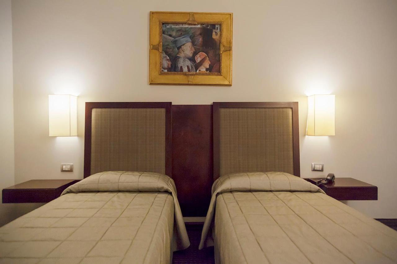 Hotel Dei Gonzaga Reggiolo Eksteriør billede