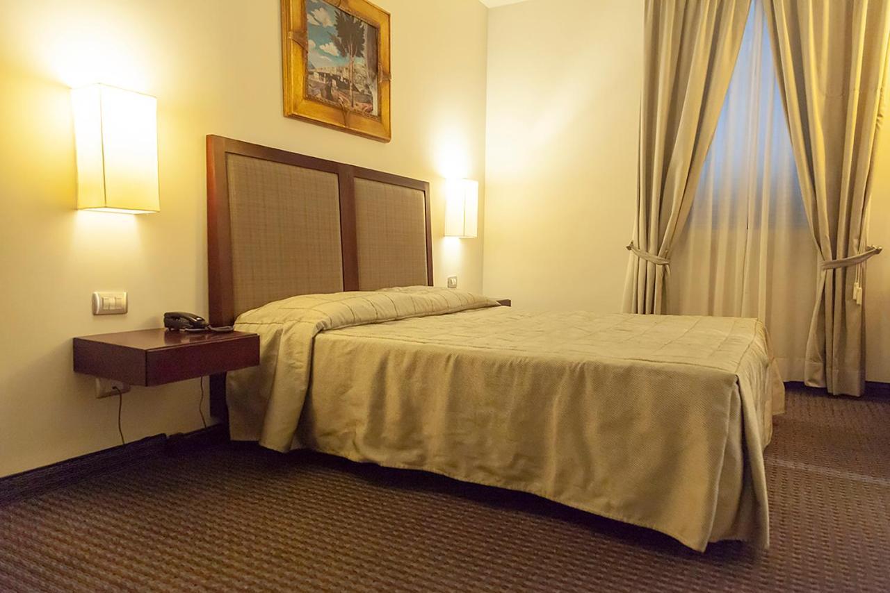 Hotel Dei Gonzaga Reggiolo Eksteriør billede